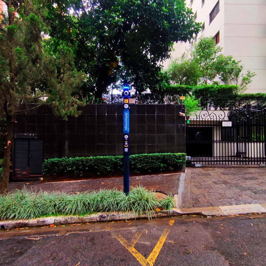 Torres e Postes possibilitam o monitoramento em tempo real